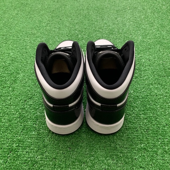 🐼*NEW* Air Jordan 1 Mid “Carbon Fibre” (GS) - Picture 5 of 10